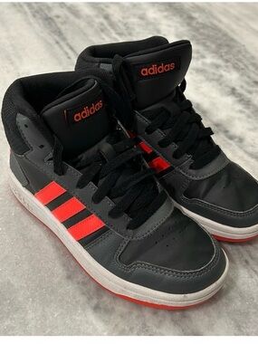 adidas Hoops Mid 2.0 Kids' Basketball Shoes sz 2 Black Orange Grey